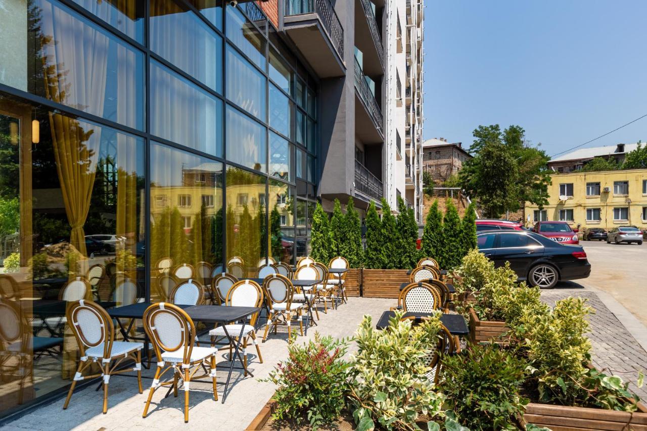 Biography Design Tbilisi Hotel Buitenkant foto