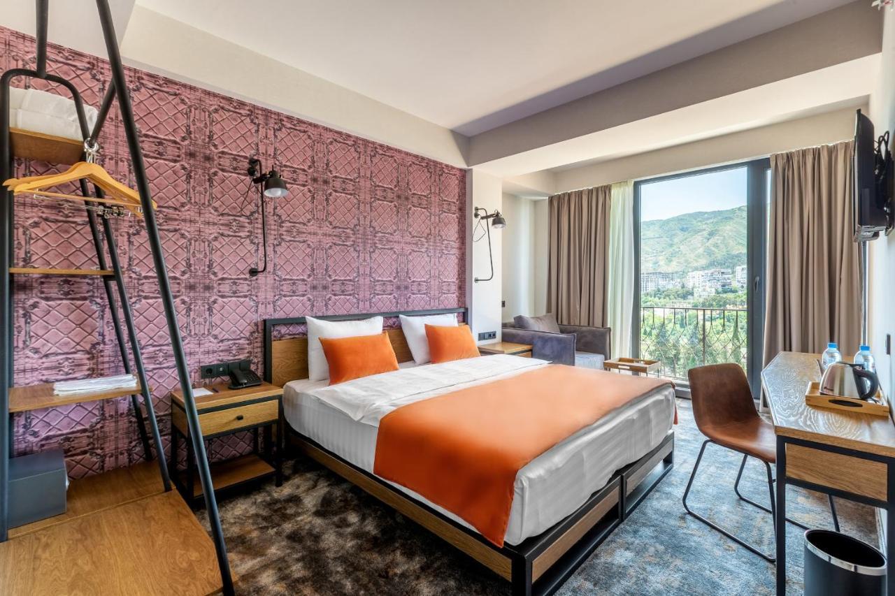 Biography Design Tbilisi Hotel Buitenkant foto