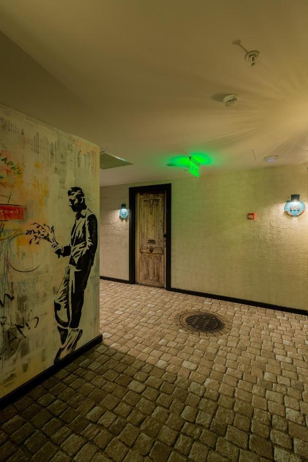 Biography Design Tbilisi Hotel Buitenkant foto