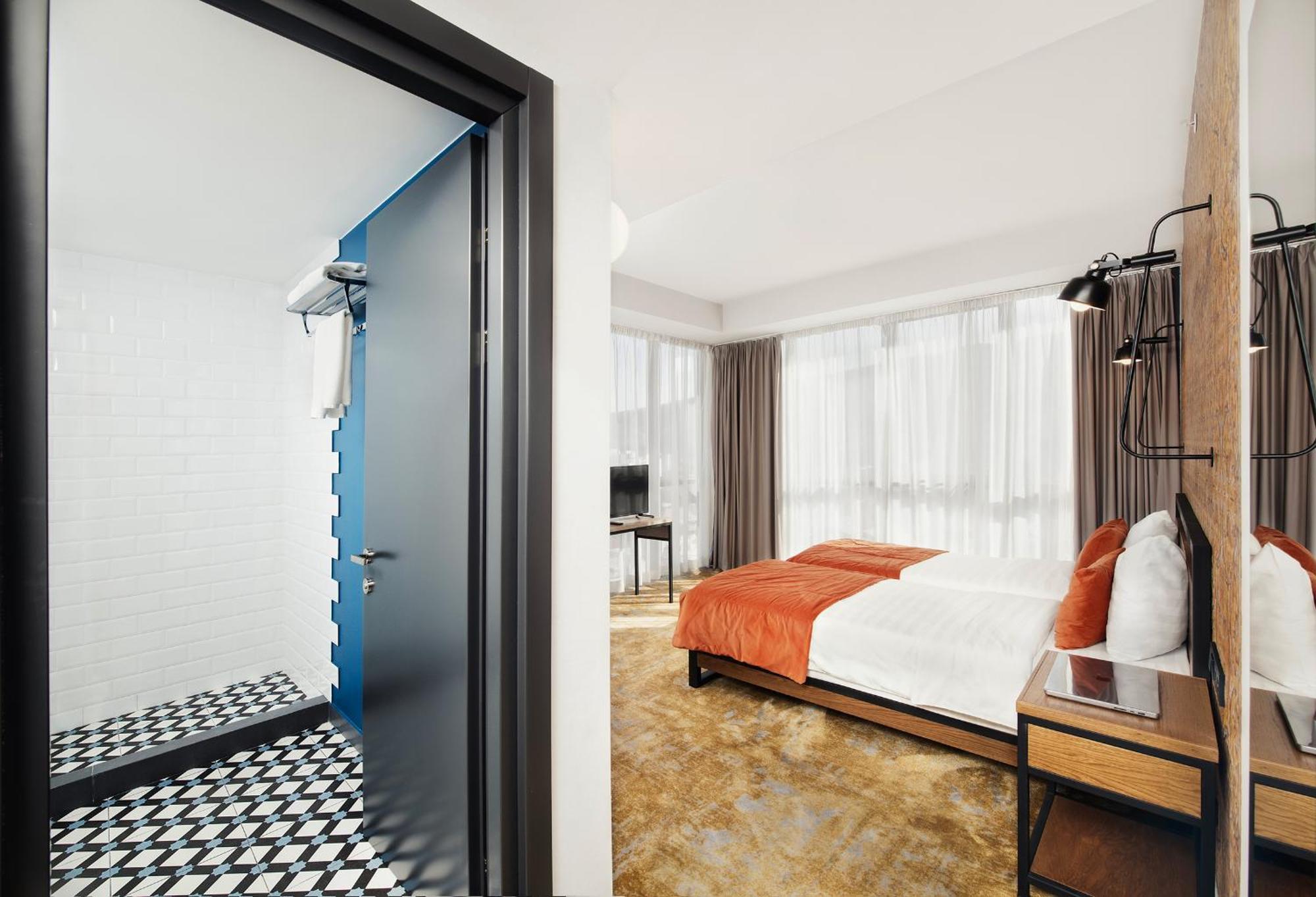 Biography Design Tbilisi Hotel Buitenkant foto